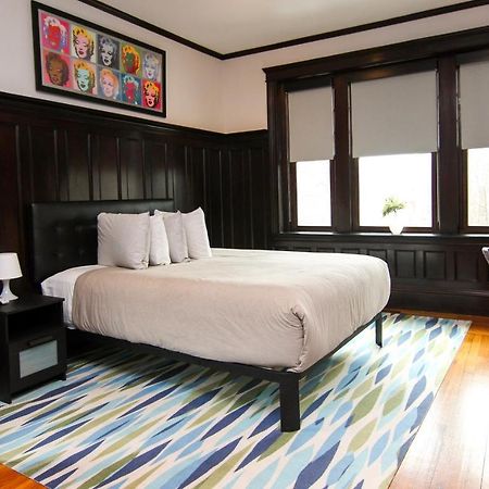 A Stylish Stay W/ A Queen Bed, Heated Floors.. #37 ブルックライン エクステリア 写真